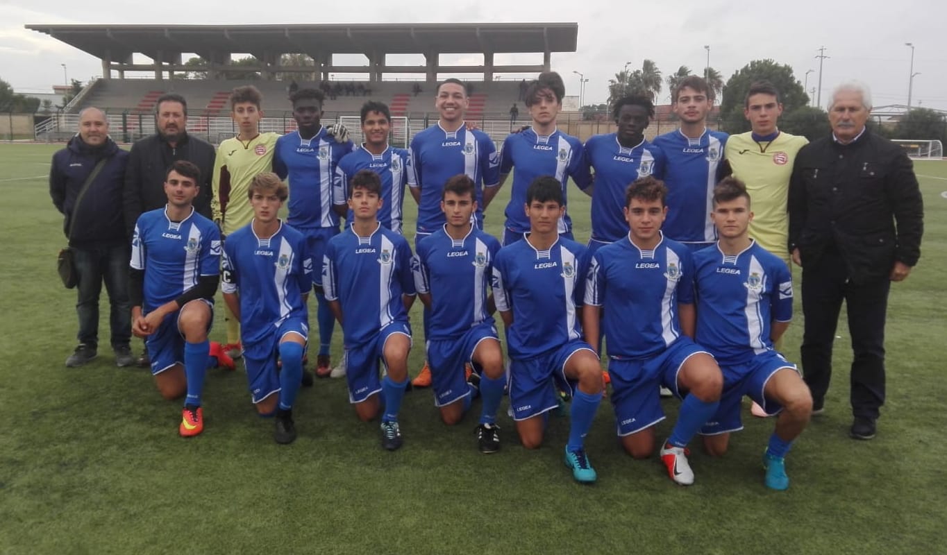 JUNIORES