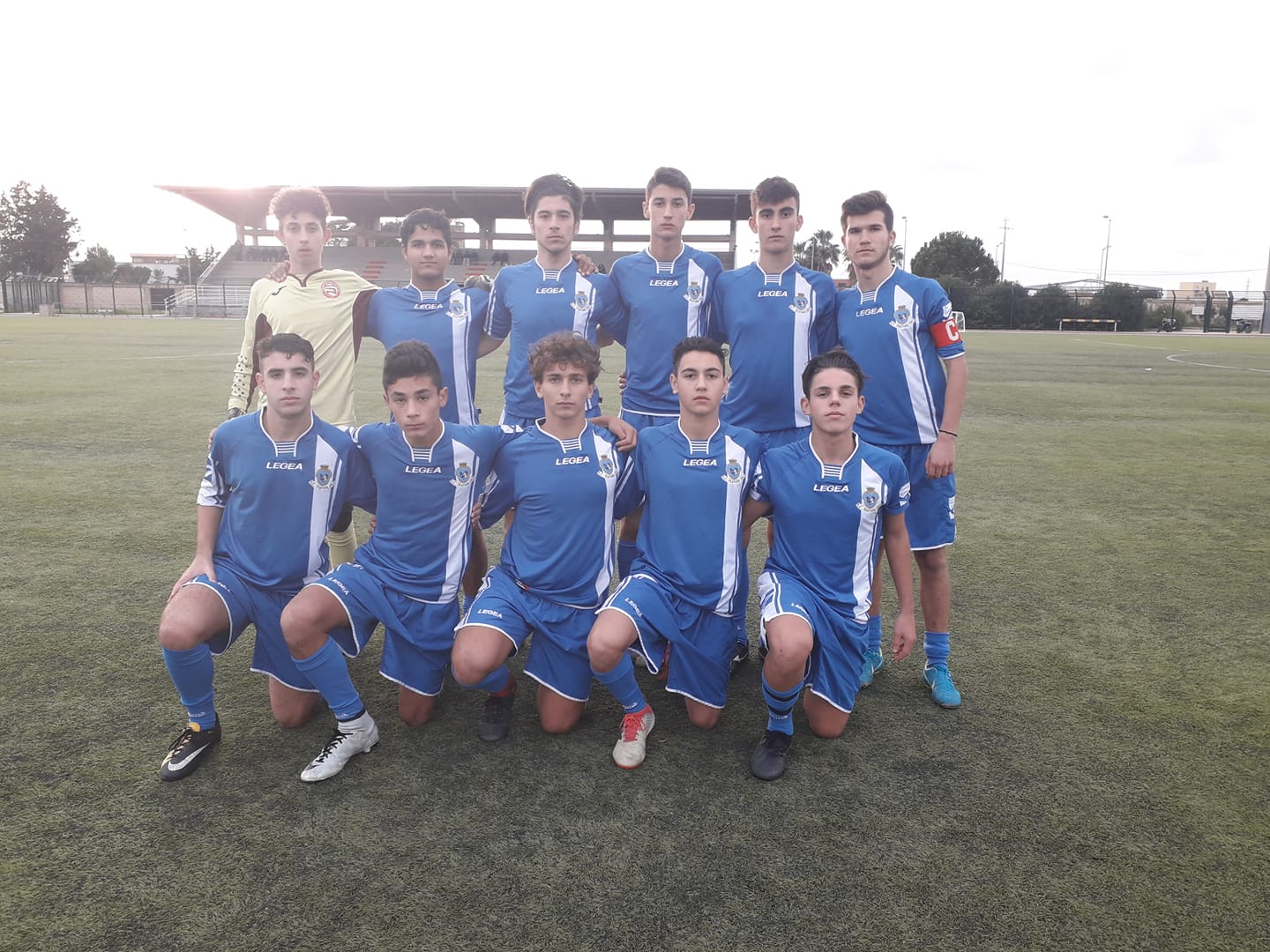 UNDER 17